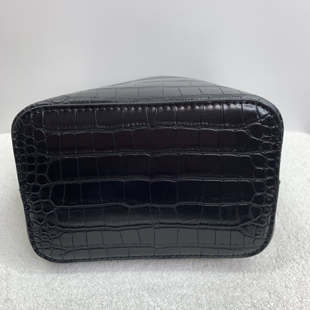AOTA Elena Vegan Black Faux Croc Embossed Bucket Crossbody Bag Black NWT - Picture 7 of 11